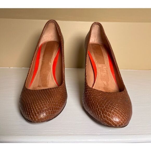 Coach Sue Snakeskin Brown Leather Pump Gold Hardware Detail Size EU 37.5 US 7 - Picture 2 of 10